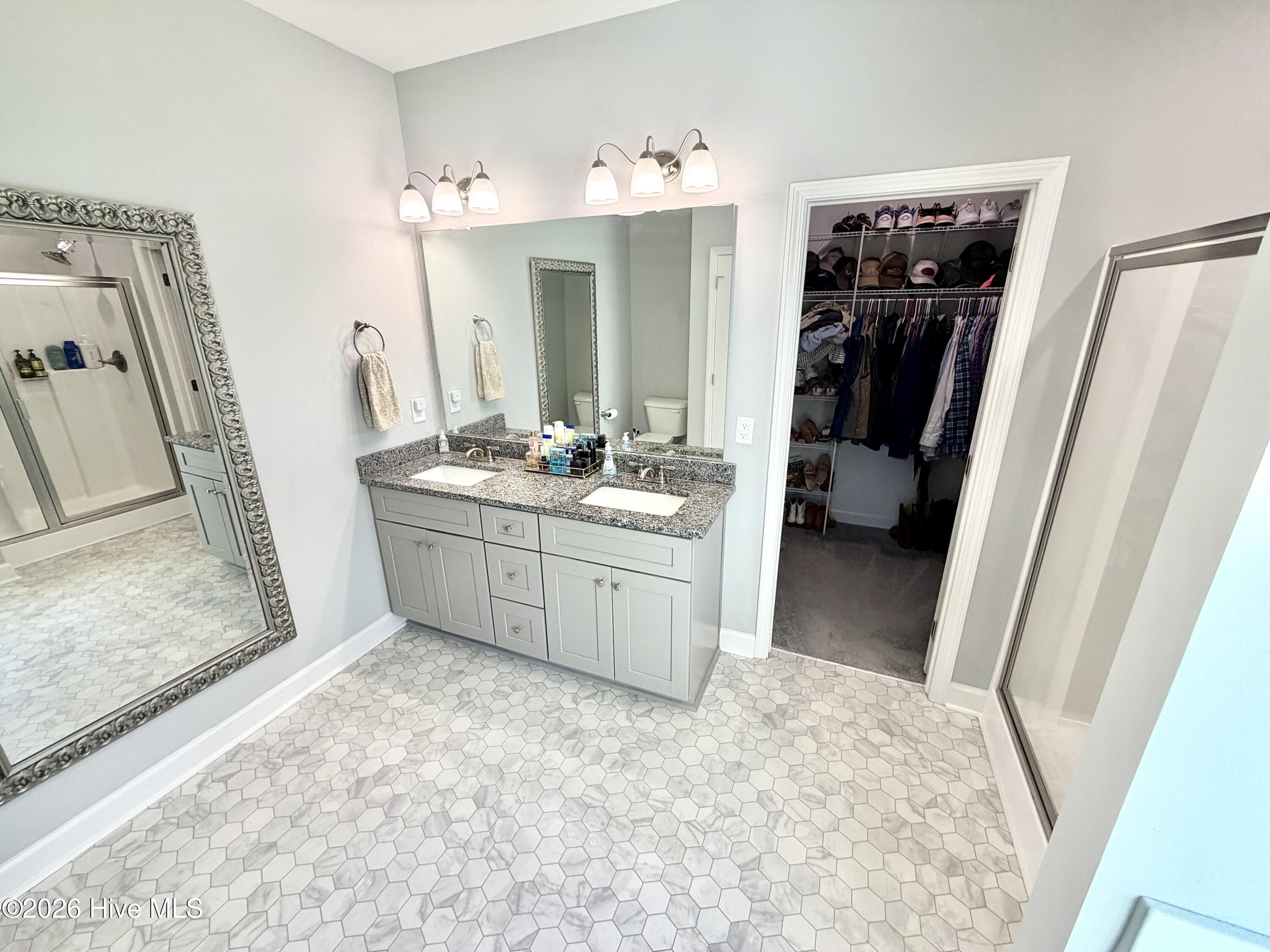 2204 Staley Court Kinston, NC 28504 - Photo 14 of 32 Master Bath