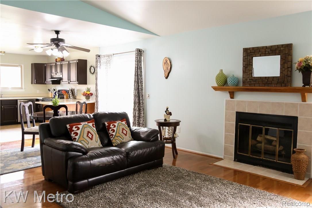 542 Hidden Ridge Drive Troy, MI 48083 - Photo 15 of 46 Hidden Ridge-16.jpg