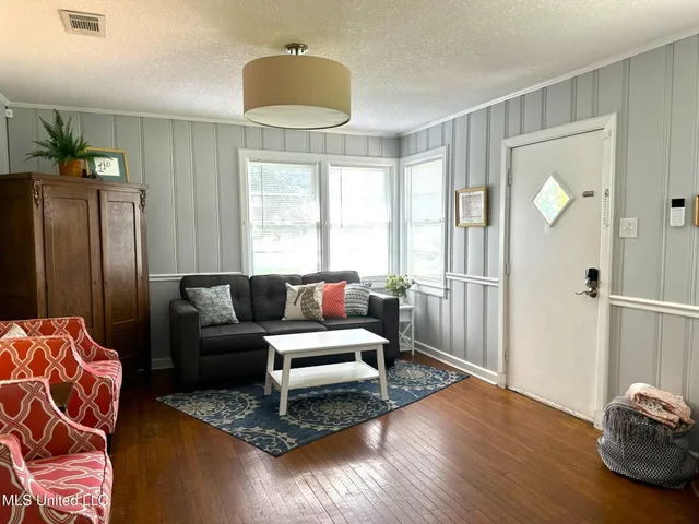 $1,800 | 1323 3rd Street, Gulfport, MS 39501