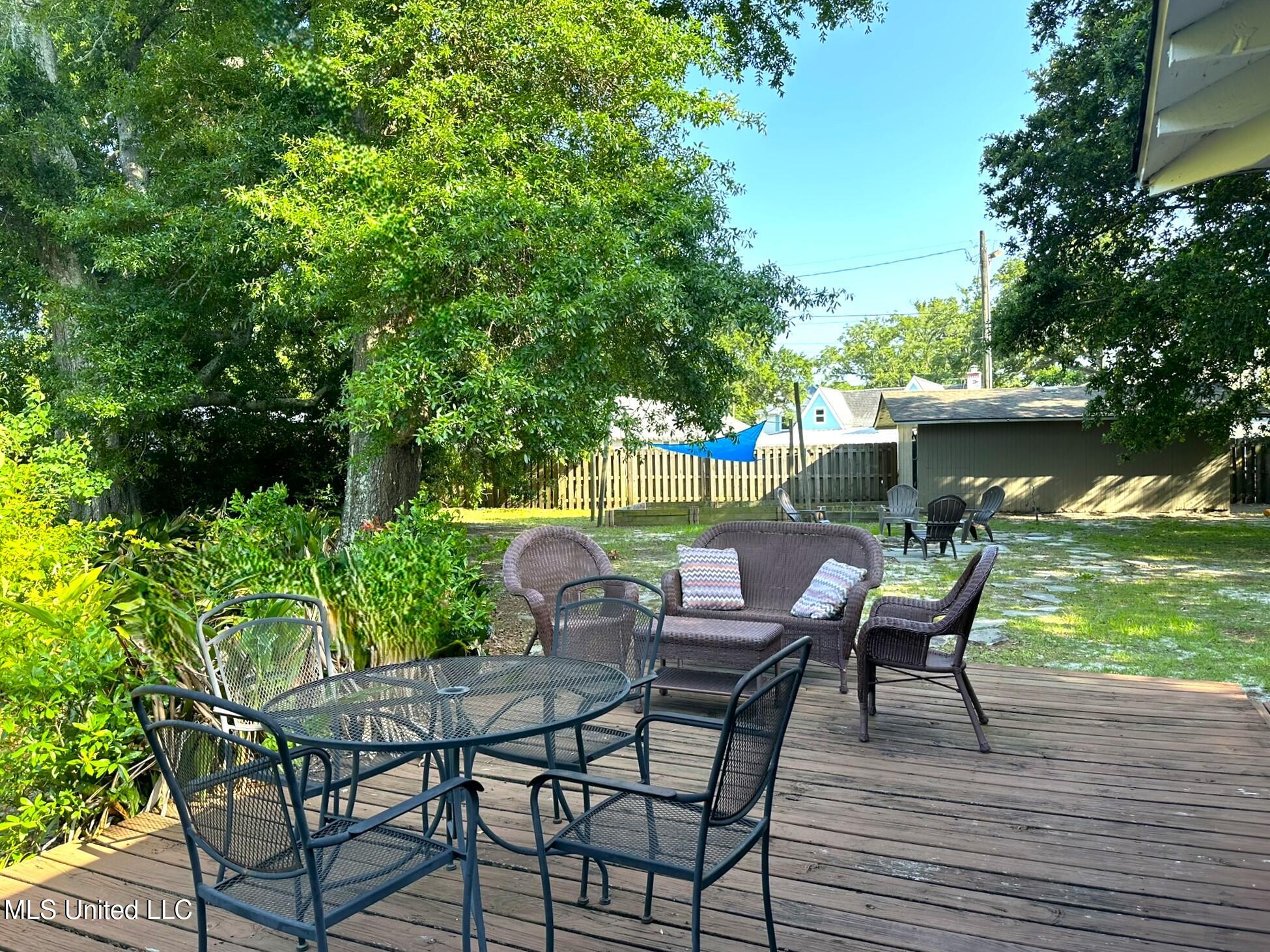 1323 3rd Street Gulfport, MS 39501 - Photo 38 of 46 41 backyard 2