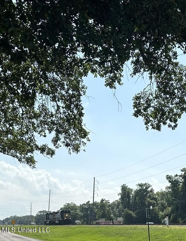 1323 3rd Street Gulfport, MS 39501 - Photo 46 of 46 train