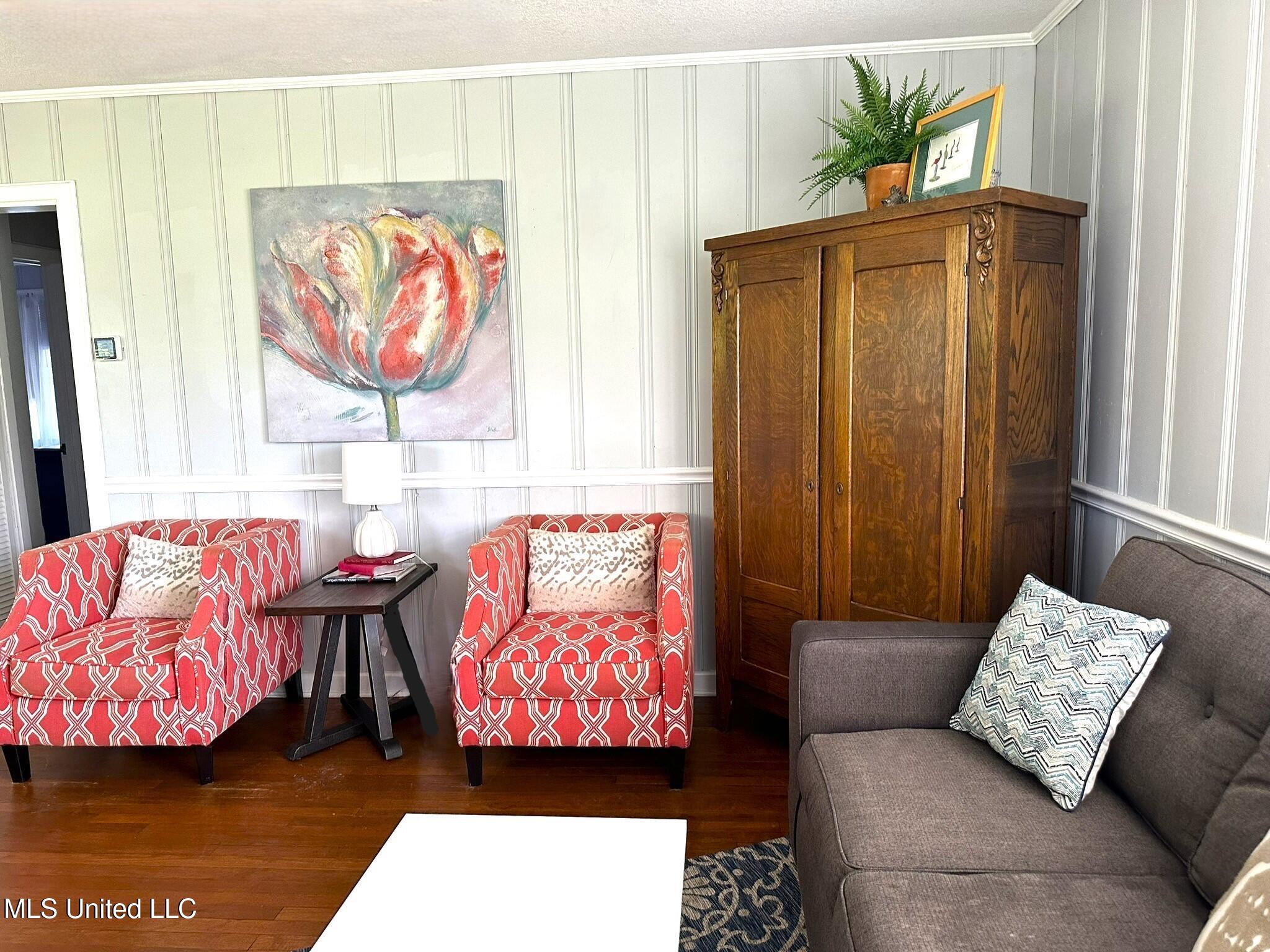 1323 3rd Street Gulfport, MS 39501 - Photo 6 of 46 10 living 5