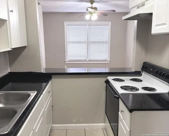 $1,095 | 217 Natalen Avenue, Unit 8, San Antonio, TX 78209