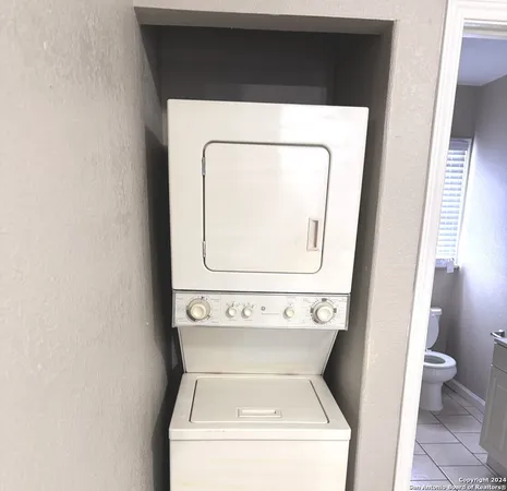$1,095 | 217 Natalen Avenue, Unit 8, San Antonio, TX 78209