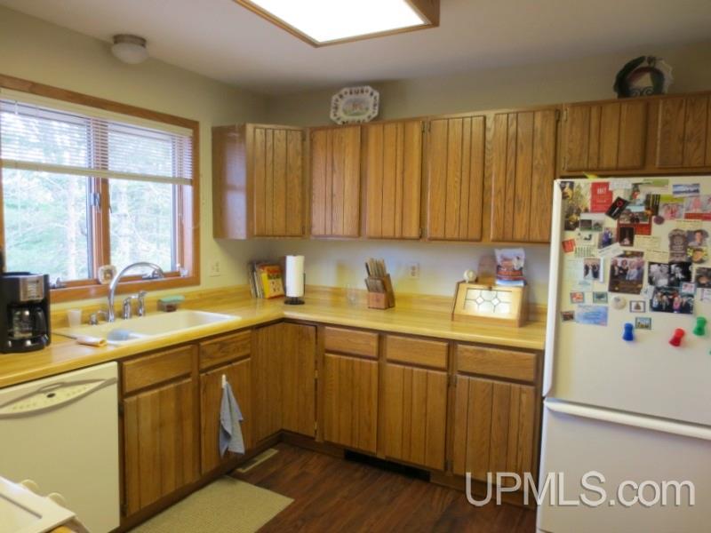 271 Wright Road Crystal Falls, MI 49920 - Photo 3 of 30 Gallery Image 3