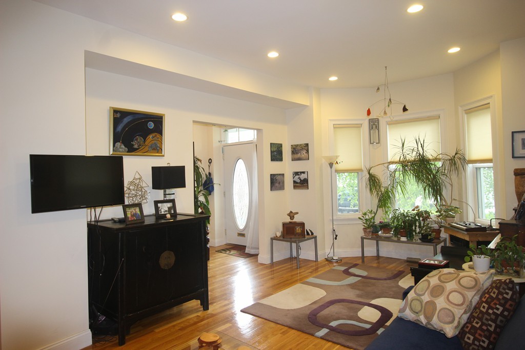 32 Adams Street, Unit 1 Waltham, MA 02453 - Photo 12 of 39