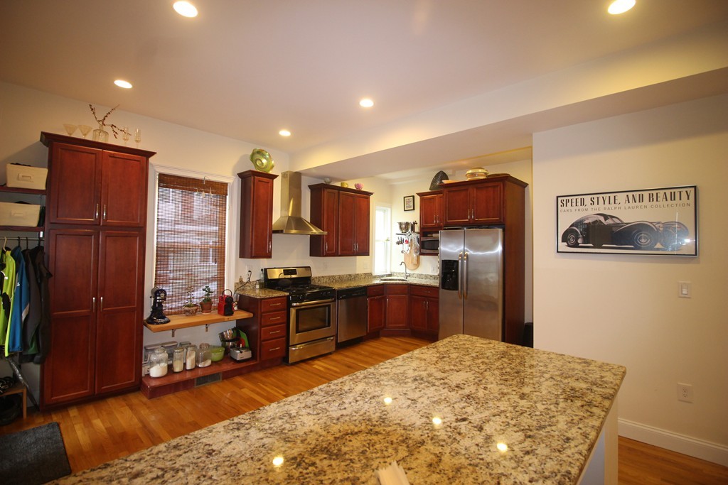 32 Adams Street, Unit 1 Waltham, MA 02453 - Photo 4 of 39