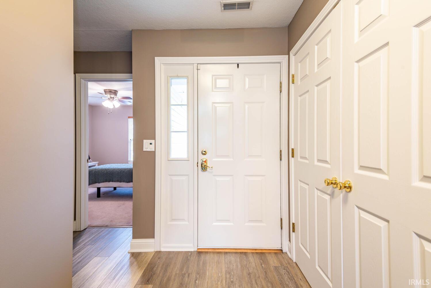 1552 South Arbor Ridge Court Bloomington, IN 47403 - Photo 2 of 28 Gallery Image 2