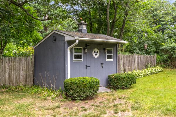 18 Spruce Road Reading, MA 01867 - Photo 8 of 28 Gallery Image 8