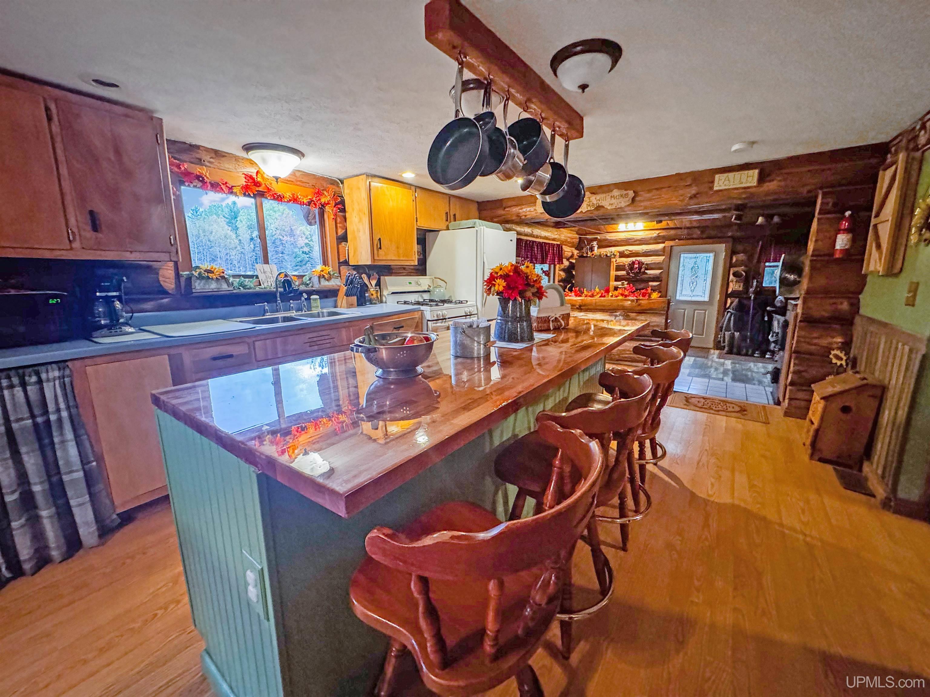 7159 Perkins 30.5 Road Rapid River, MI 49878 - Photo 5 of 27 Gallery Image 5