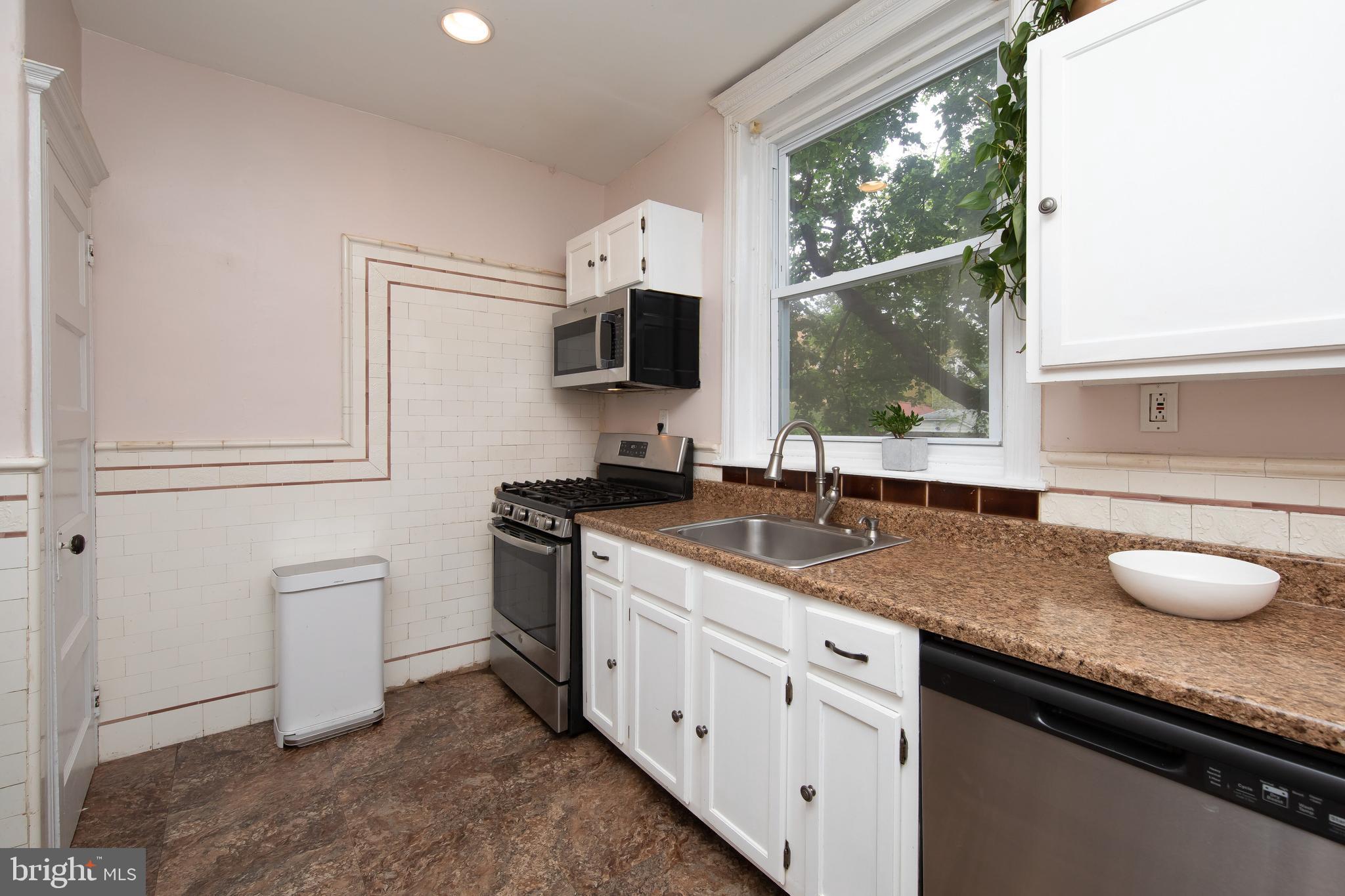 6607 North 13th Street Philadelphia, PA 19126 - Photo 26 of 58