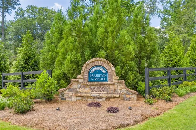 $394,000 | 264 Golden Eagle Parkway, Braselton, GA 30517