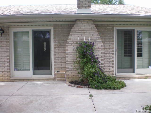 11410 Common Road Warren, MI 48093 - Photo 16 of 17 REAR-6.jpg