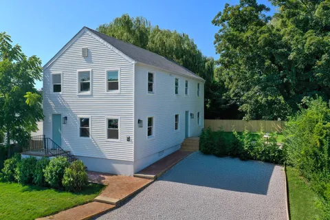 $2,495,000 | 12 Rose Street, Sag Harbor, NY 11963