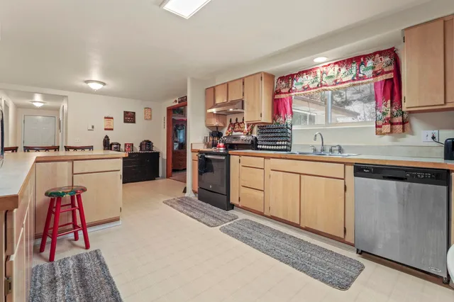 $449,000 | 13122 Deer Valley Road, Newport, WA 99156