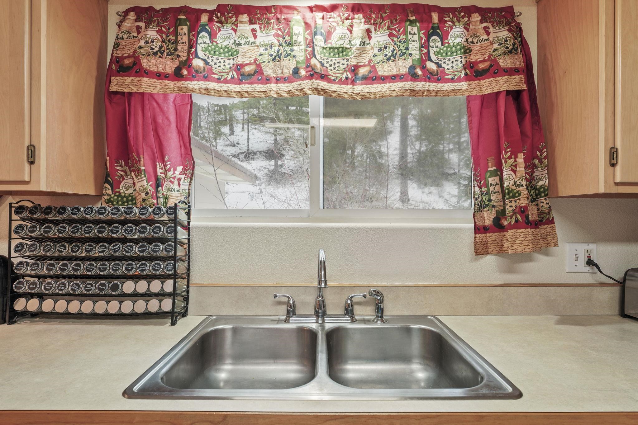 13122 Deer Valley Road Newport, WA 99156 - Photo 24 of 50