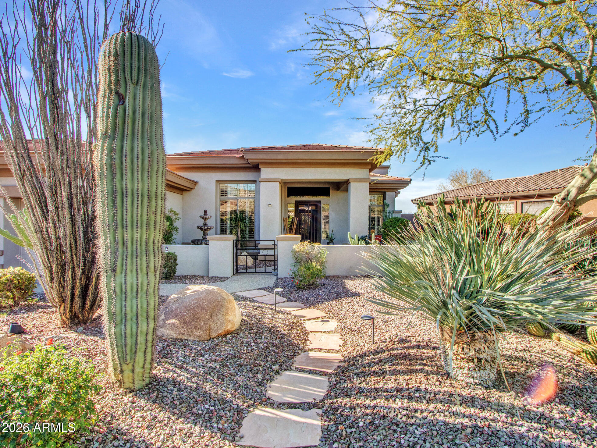 42047 North Moss Springs Road Anthem, AZ 85086 - Photo 5 of 72 01-Front-(6)