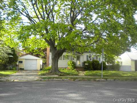2881 Ardsley Road Wantagh, NY 11793 - Photo 1 of 1 Gallery Image 1