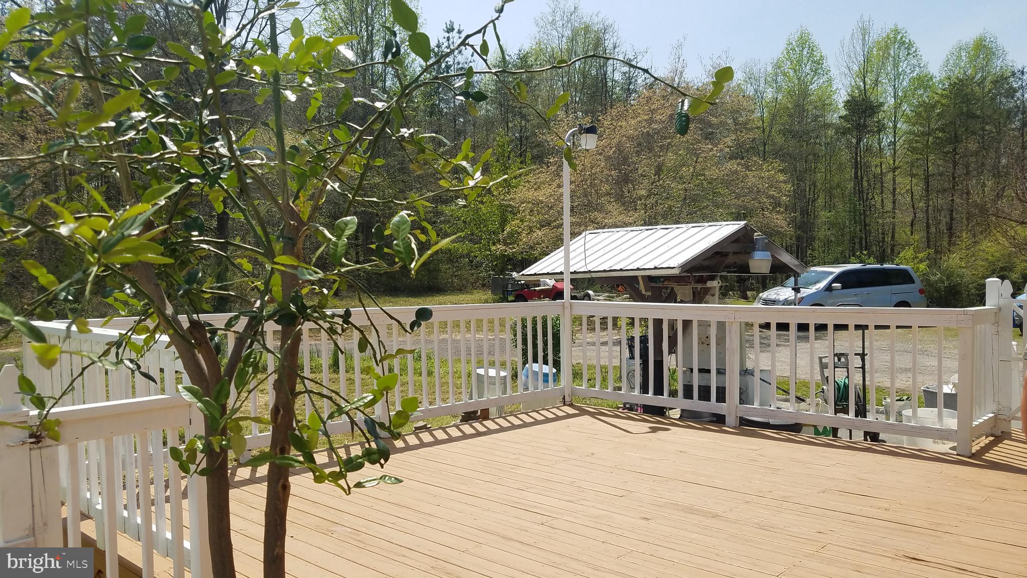 6702 Block House Road Spotsylvania, VA 22551 - Photo 21 of 39 side view of deck