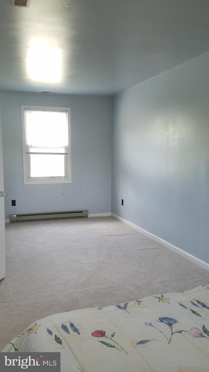 6702 Block House Road Spotsylvania, VA 22551 - Photo 27 of 39 Upstairs bedroom 1