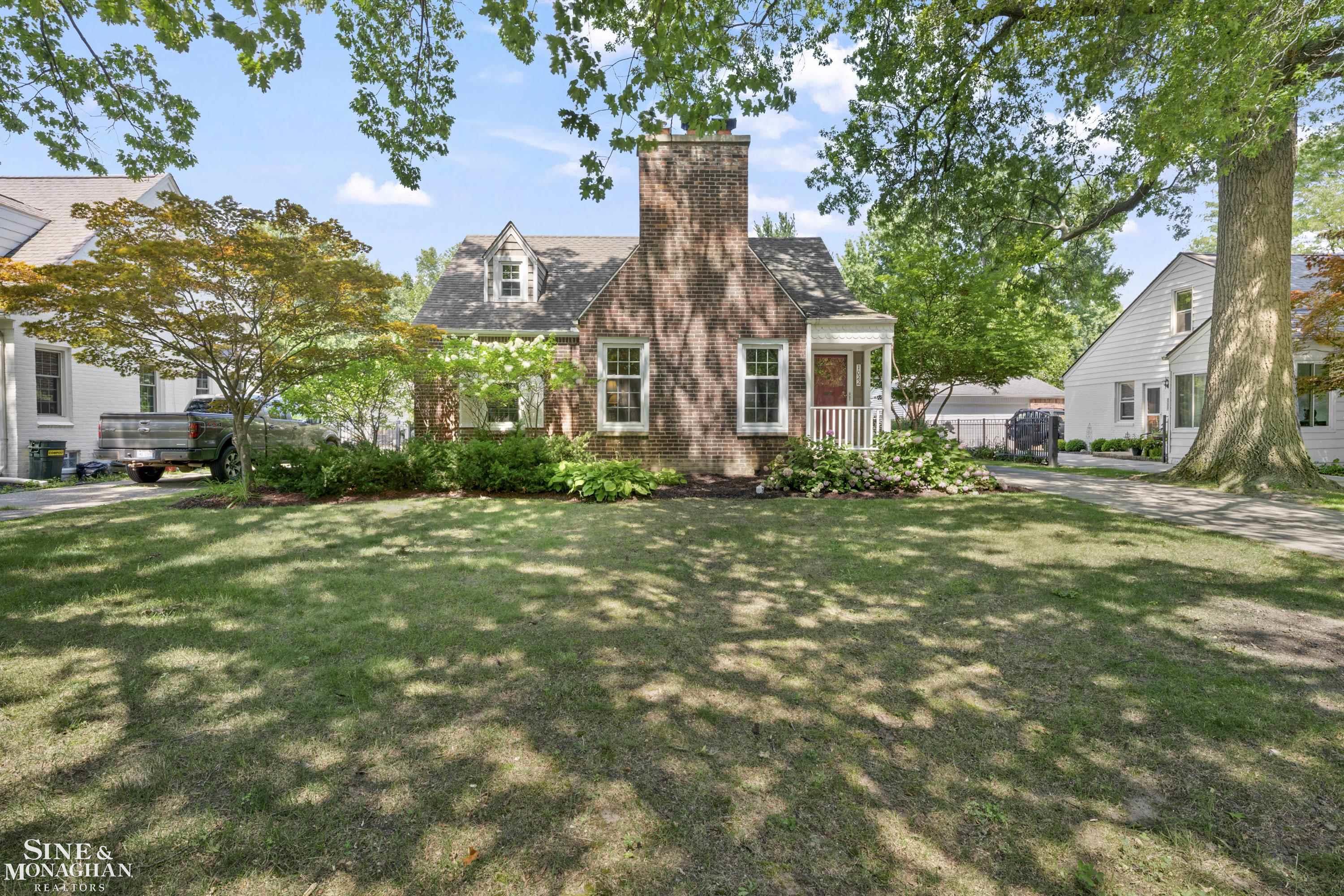 1022 Hampton Road Grosse Pointe Woods, MI 48236 - Photo 42 of 48