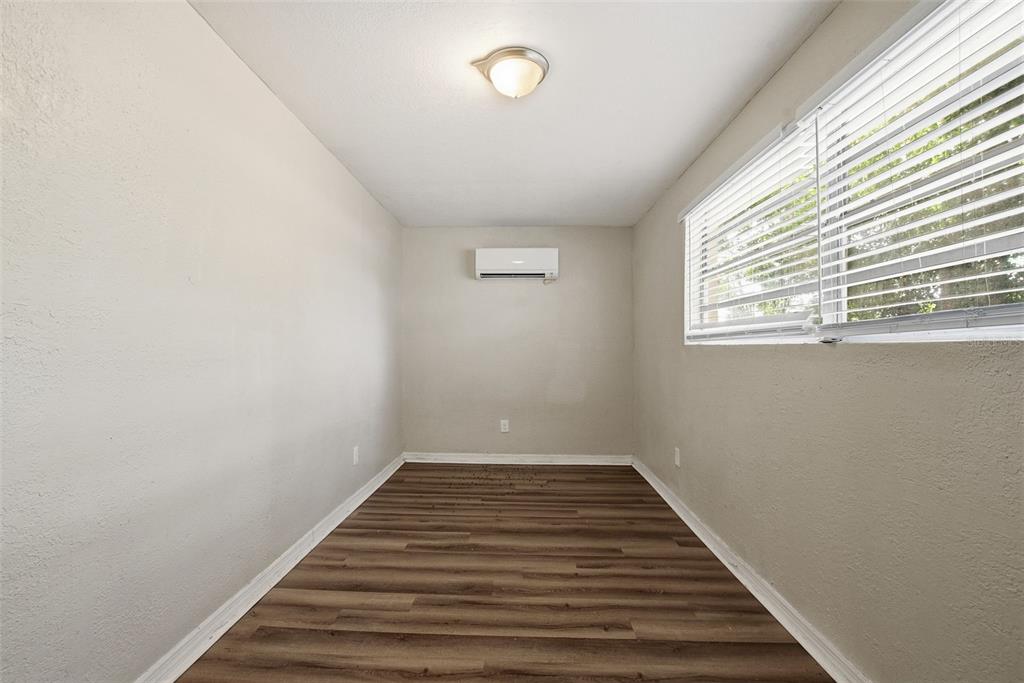 4132 Westgate Road Orlando, FL 32808 - Photo 11 of 25