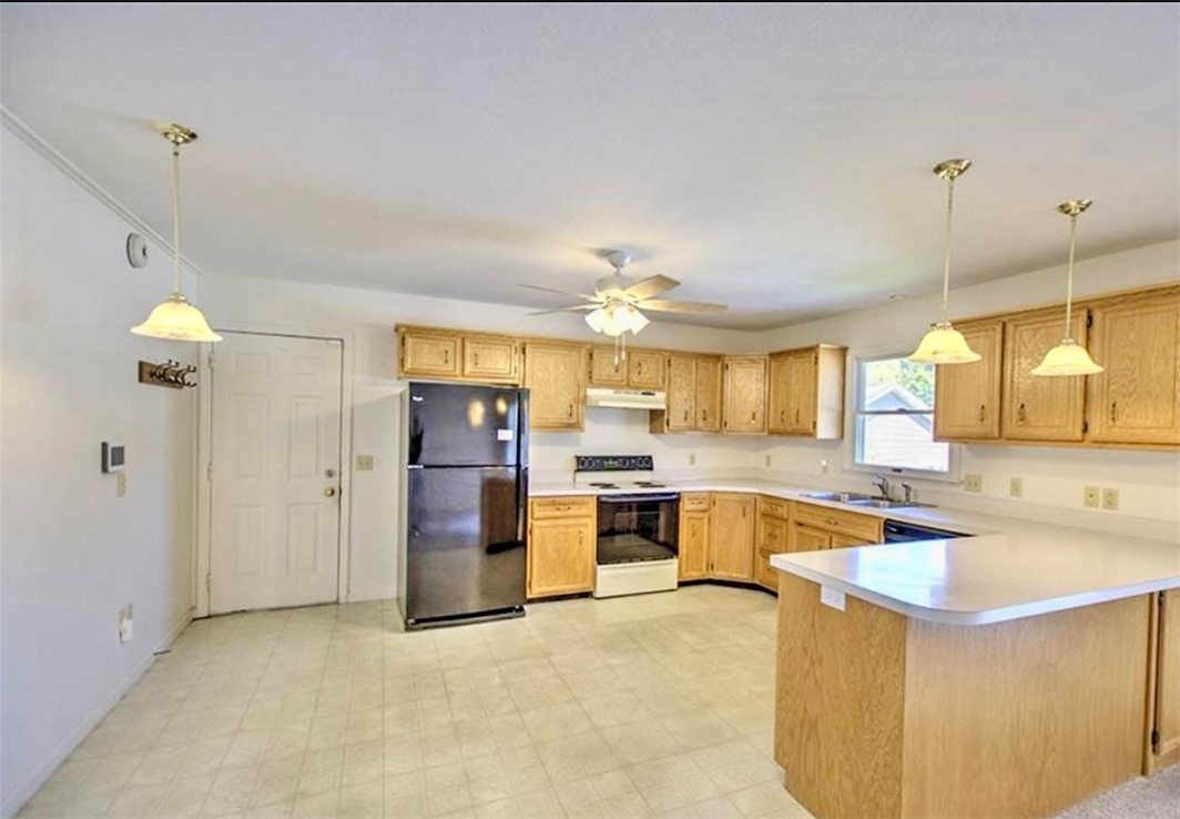 2504 South Nantucket Drive Decatur, IL 62521 - Photo 9 of 26