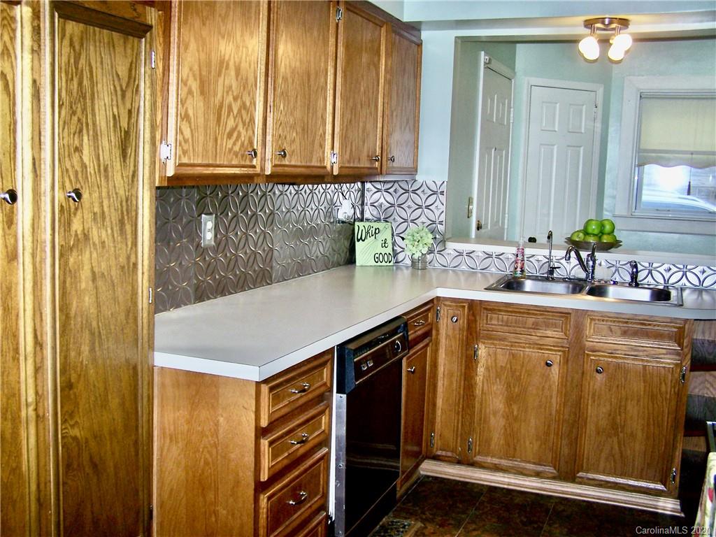 113 Brookhill Road Shelby, NC 28150 - Photo 6 of 17 Gallery Image 6