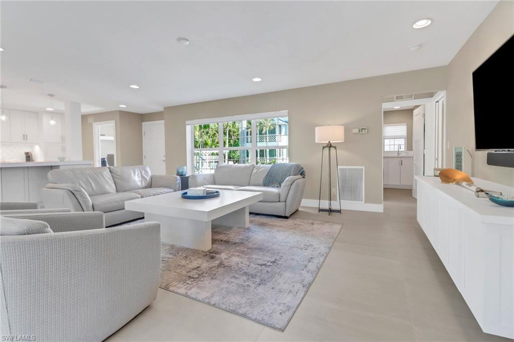 575 2nd Street South, Unit 1102 Naples, FL 34102 - Photo 2 of 25