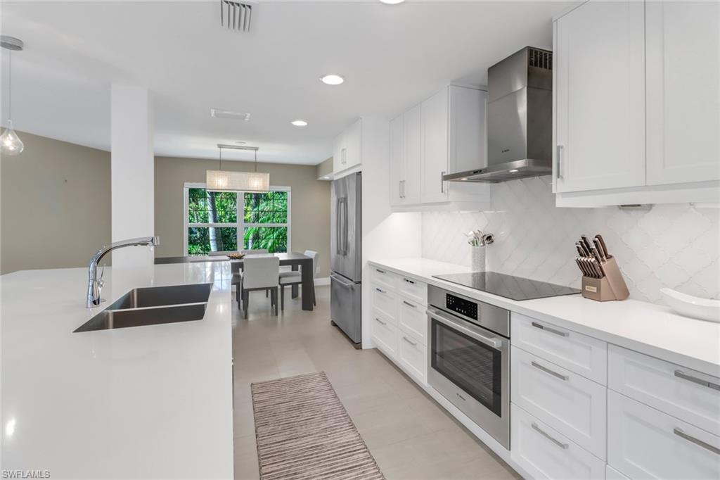 575 2nd Street South, Unit 1102 Naples, FL 34102 - Photo 4 of 25