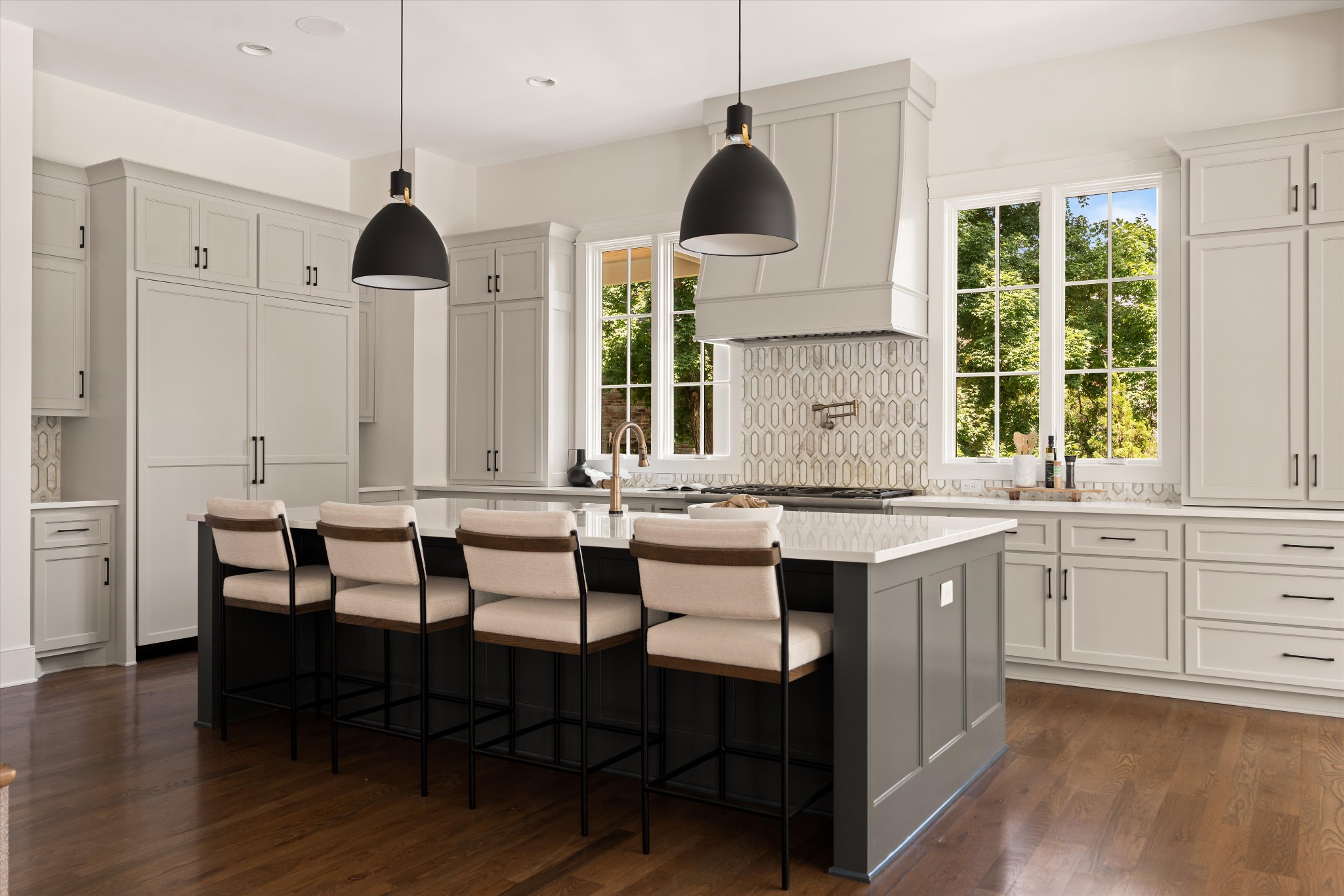 135 Alton Road Nashville, TN 37205 - Photo 12 of 52