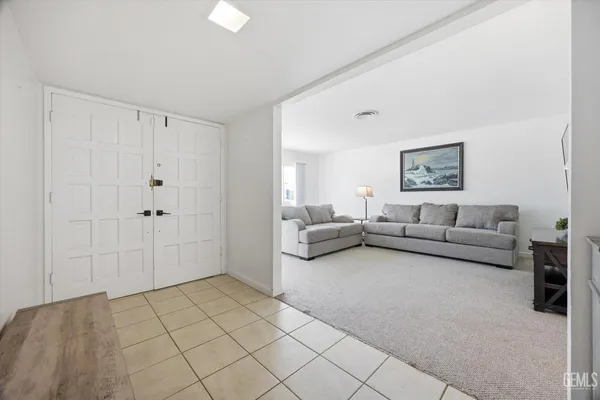 $379,900 | Undisclosed Address, Bakersfield, CA 93309