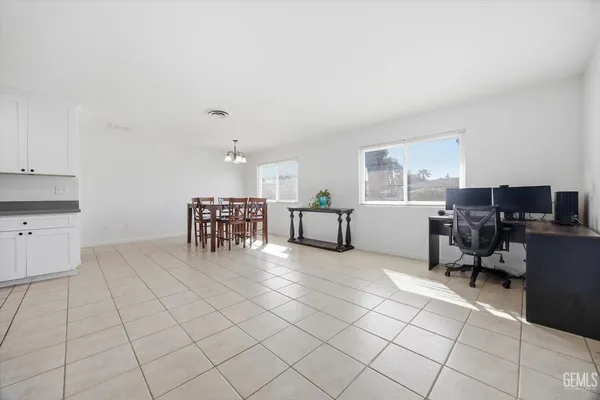 $379,900 | Undisclosed Address, Bakersfield, CA 93309