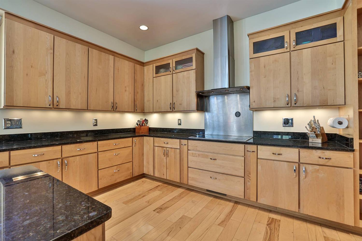 8240 Brill Road Cincinnati, OH 45243 - Photo 19 of 50