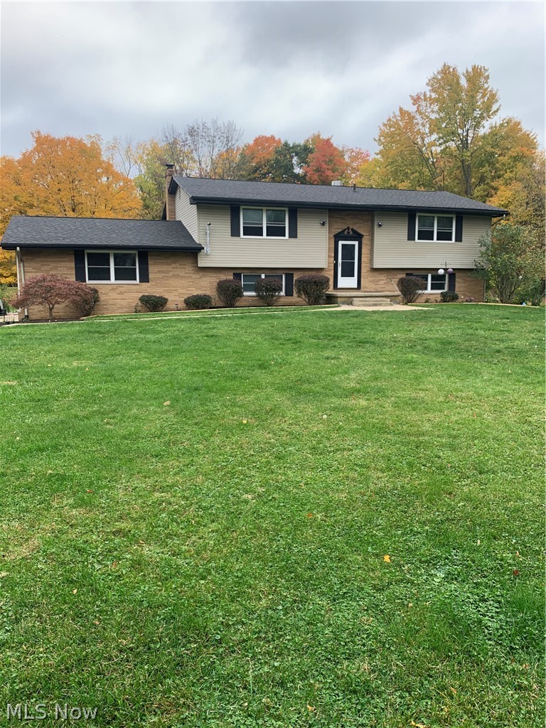 156 Bath Road Medina, OH 44256 - Photo 1 of 28 Front View
