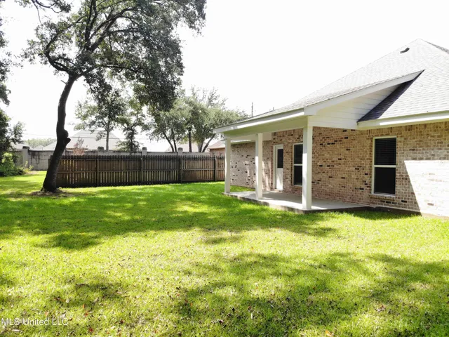 $299,900 | 502 Dynsmore Place, Long Beach, MS 39560