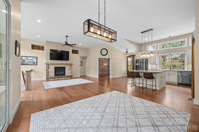 $659,000 | 7102 Clayton Road, Waterloo, IL 62298