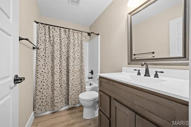 $659,000 | 7102 Clayton Road, Waterloo, IL 62298