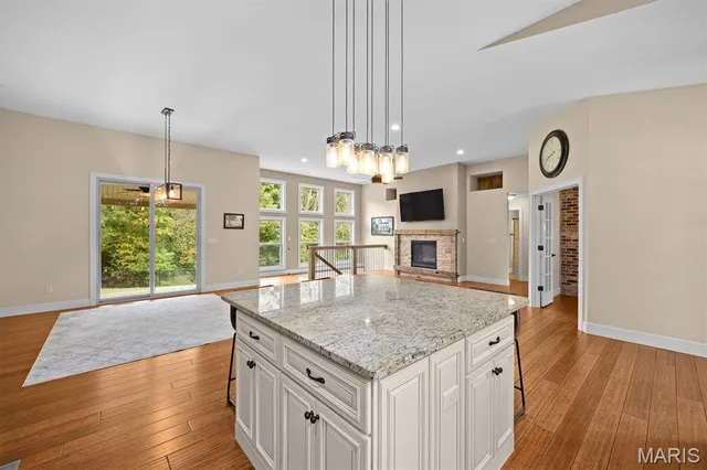 $659,000 | 7102 Clayton Road, Waterloo, IL 62298