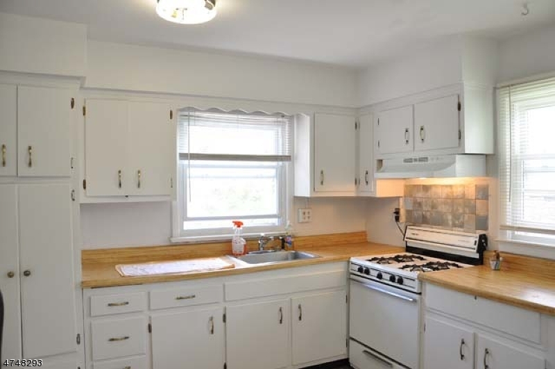 14 Walnut Parkway, Unit 2 Montclair, NJ 07042 - Photo 4 of 9