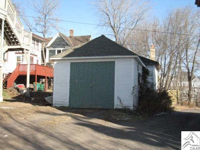 1602 Jefferson Street Duluth, MN 55812 - Photo 4 of 5