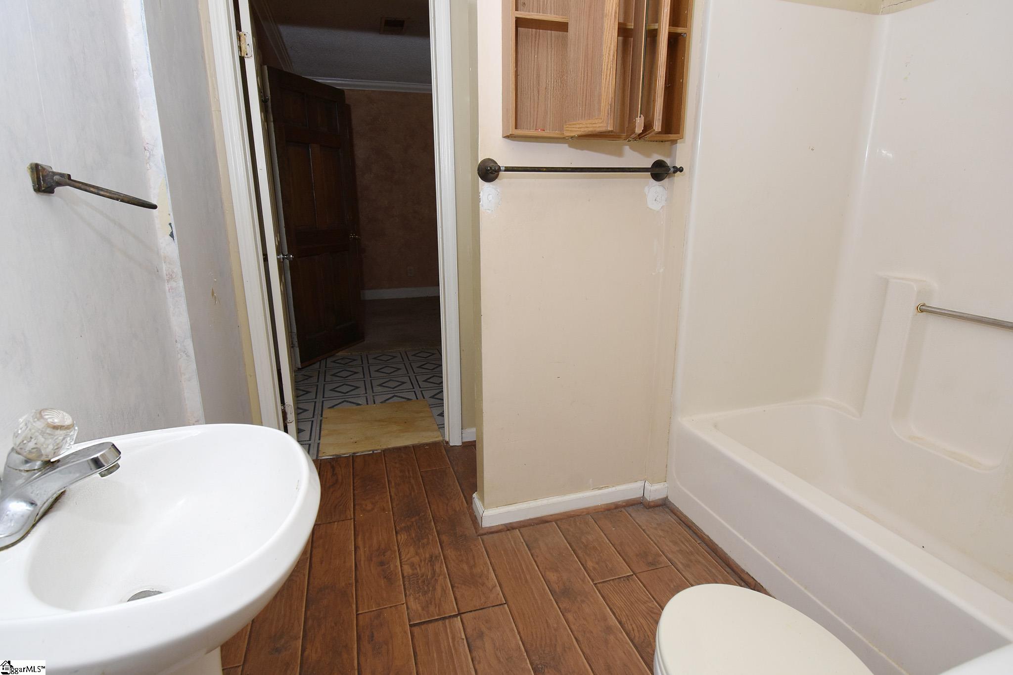 530 Wingo Road, Unit 526 Roebuck, SC 29376 - Photo 24 of 25 Rear Home #526