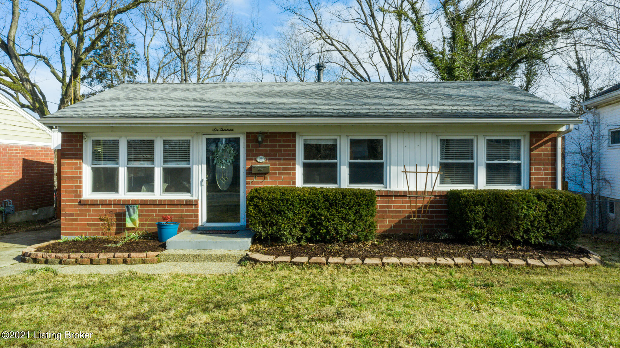 613 Edith Road Louisville, KY 40206 - Photo 1 of 21 Front