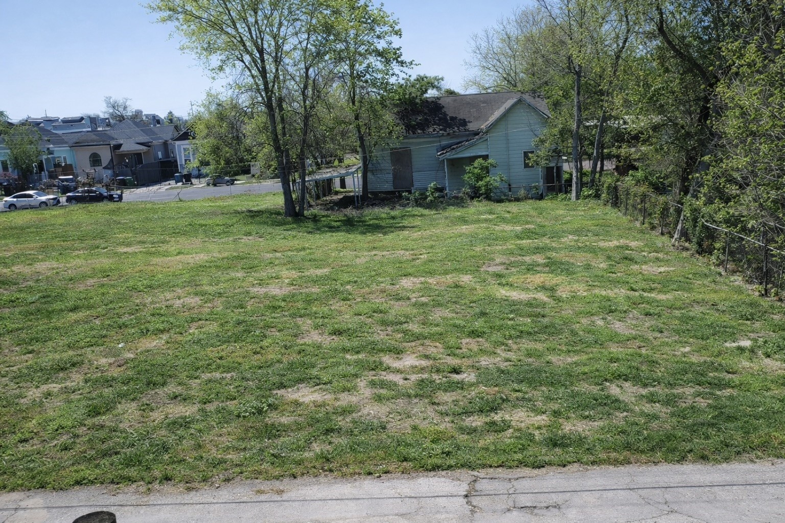0 Semmes Street Houston, TX 77026 - Photo 2 of 8 a view of a yard with a house