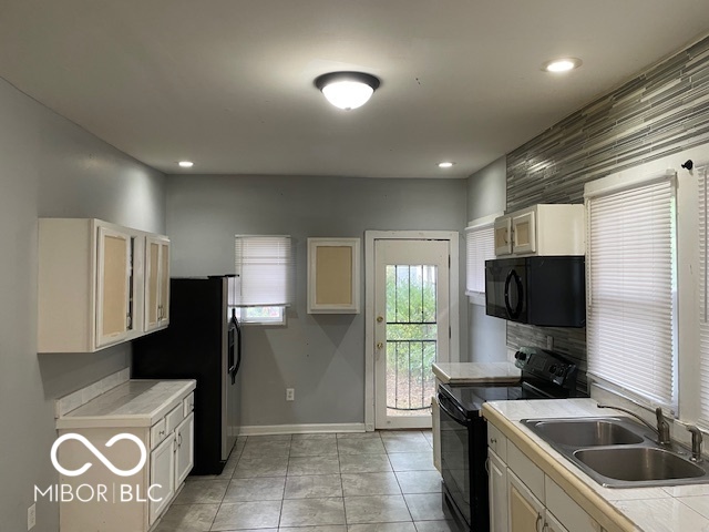 3111 Central Avenue Indianapolis, IN 46205 - Photo 9 of 27