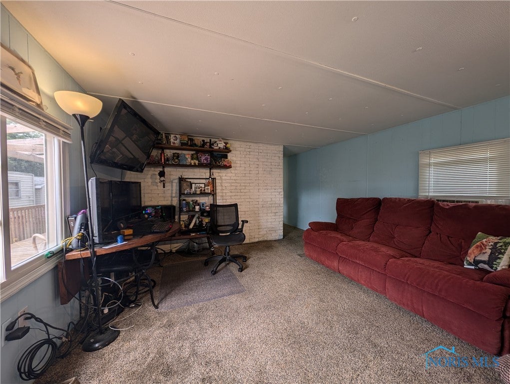 265 Meachem Road, Unit 17 Port Clinton, OH 43452 - Photo 3 of 18 Gallery Image 3