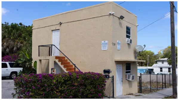 $1,550 | 709 6th Street, Unit 3, West Palm Beach, FL 33401