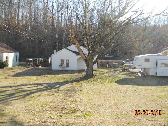19 Ed Hankins Road Erin, TN 37061 - Photo 2 of 9 Front