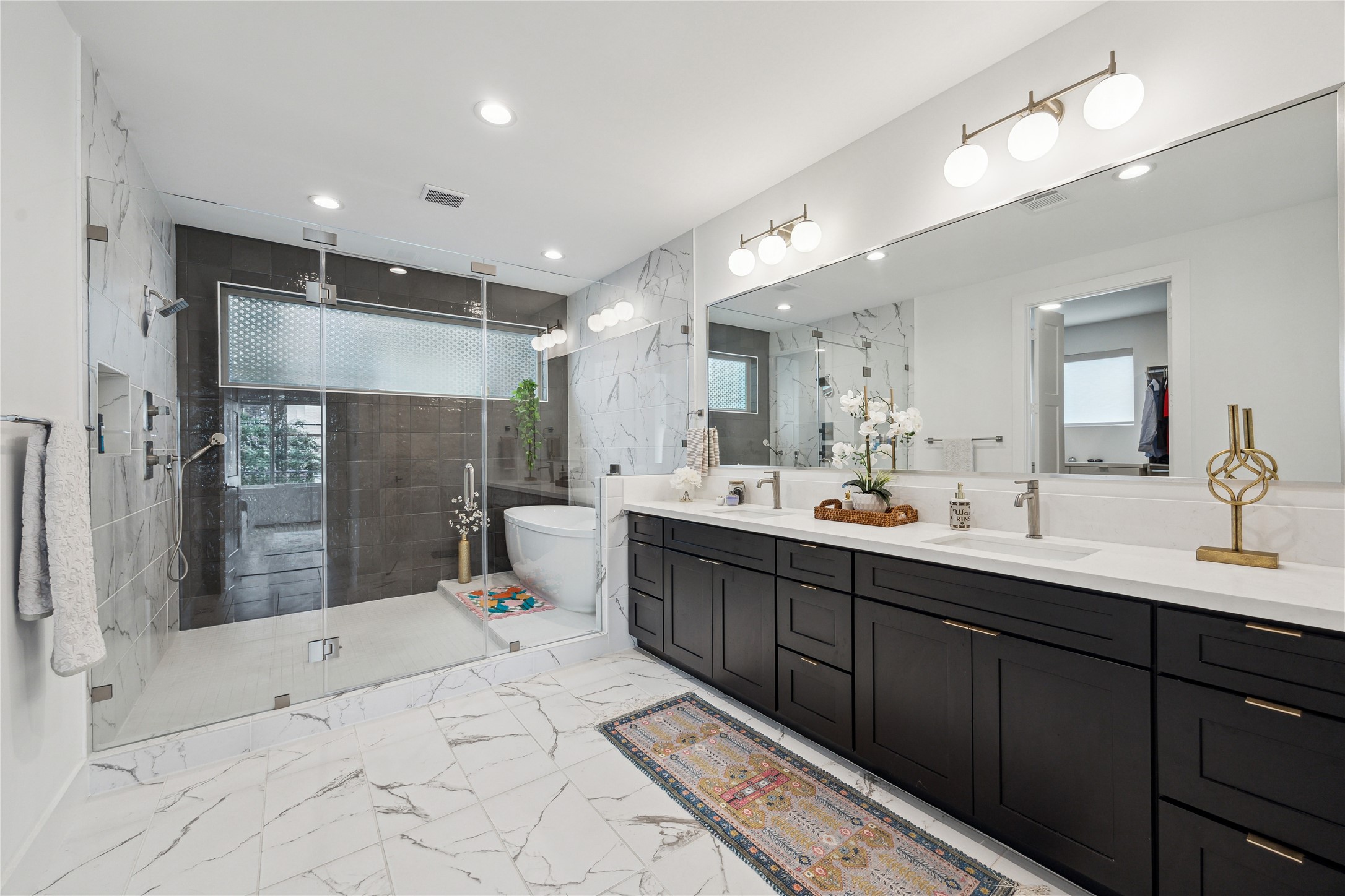 2012 Welch Street Houston, TX 77019 - Photo 8 of 16 Gallery Image 8