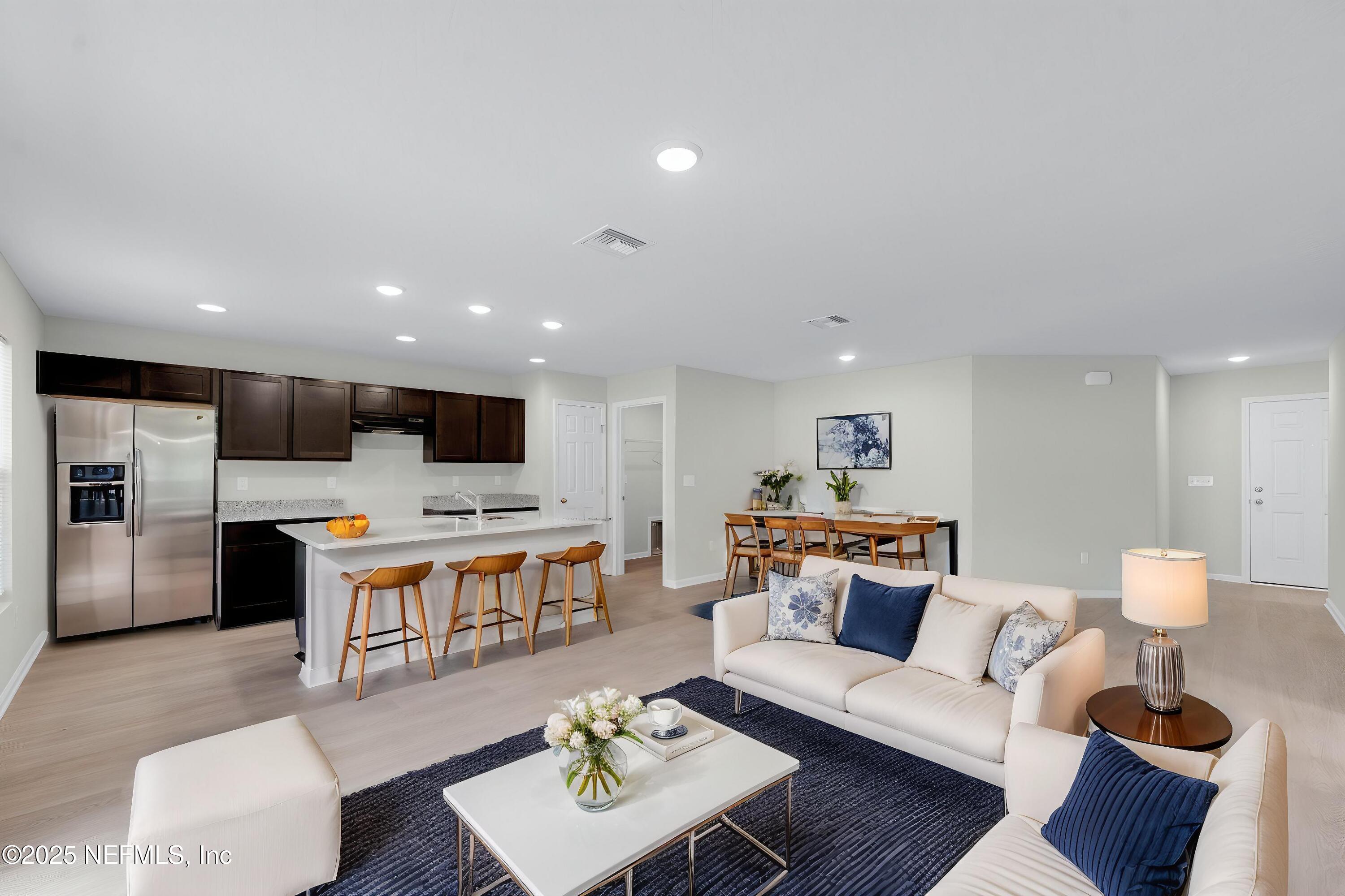 2015 Benedict Road Jacksonville, FL 32209 - Photo 7 of 26 Living Area